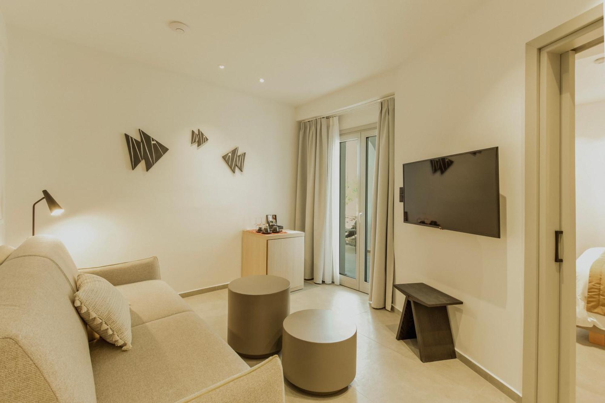 Opal Paros Hotel Науса Екстериор снимка