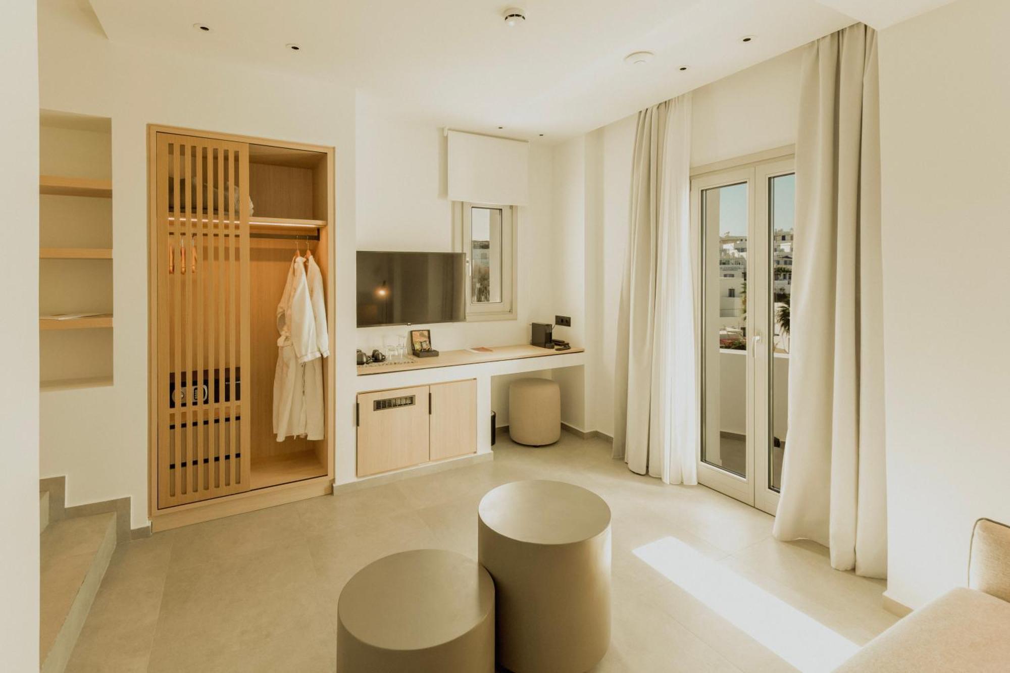 Opal Paros Hotel Науса Екстериор снимка